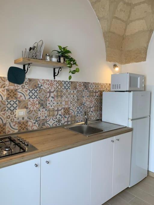 Casa Alera Con Idromassaggio Villa Lecce Bagian luar foto